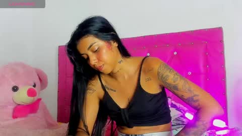 Snapshot of dahiangomezz chatting on May 20, 12:28 am online show from May 20, 12:28 am