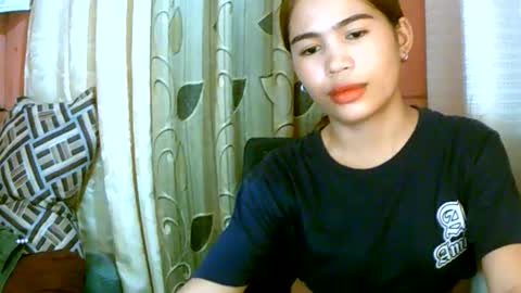 Snapshot of dahlia_123 chatting on December 21, 4:09 am Im Dahlia online show from December 21, 4:09 am