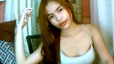 Snapshot of dahlia_123 chatting on January 5, 9:59 am Im Dahlia online show from January 5, 9:59 am