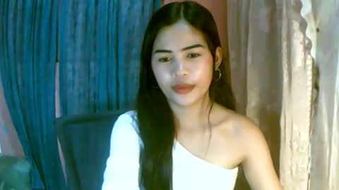 Snapshot of dahlia_123 chatting on March 28, 10:59 am Im Dahlia online show from March 28, 10:59 am