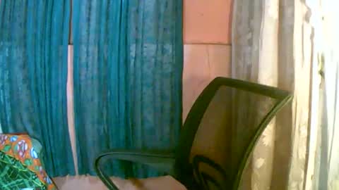 Im Dahlia online show from May 7, 11:04 am