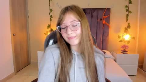 Dahlia online show from October 16, 12:00 am