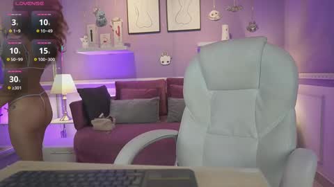 Snapshot of dahliagraey chatting on October 21, 11:33 am Dahlia Grey online show from October 21, 11:33 am