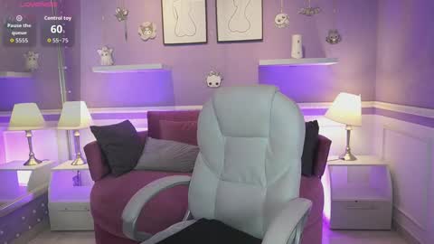 Snapshot of dahliagraey chatting on October 27, 11:36 am Dahlia Grey online show from October 27, 11:36 am