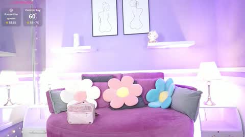 Dahlia Grey online show from March 14, 11:37 am