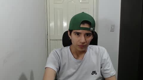 Snapshot of dahliarios chatting on January 24, 12:31 am lorena online show from January 24, 12:31 am