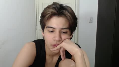 Snapshot of dahliarios chatting on January 27, 3:37 am lorena online show from January 27, 3:37 am