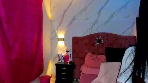Snapshot of dahlyagoddess chatting on July 18, 10:35 pm diosa dhaly online show from July 18, 10:35 pm