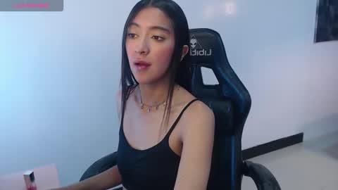 dahyan_ch online show from November 24, 4:40 pm