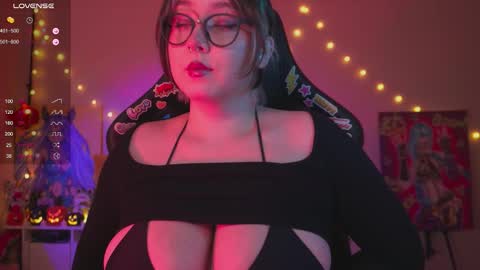 Cute DianaOnline mostly at 8pm-0000 am UK TimeTuesday and Wednesday off online show from October 30, 9:26 pm