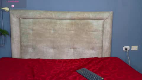 Snapshot of daiisy_kiss chatting on March 24, 12:04 am daiisy_kiss online show from March 24, 12:04 am