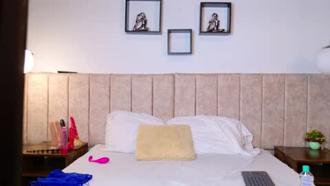 Juls online show from March 28, 10:31 pm