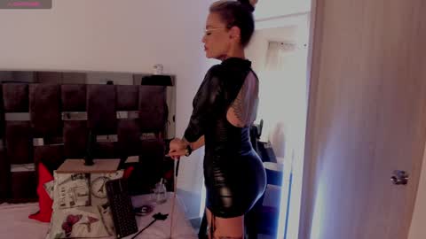 Snapshot of daila_jonnes chatting on January 30, 10:19 pm D A I L A online show from January 30, 10:19 pm