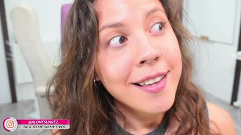 Snapshot of daily_stories chatting on December 6, 9:13 pm Alondra Suarez online show from December 6, 9:13 pm