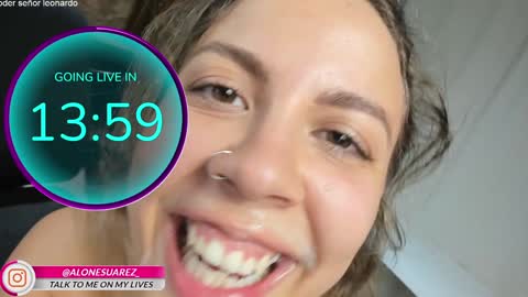 Snapshot of daily_stories chatting on December 7, 3:19 pm Alondra Suarez online show from December 7, 3:19 pm