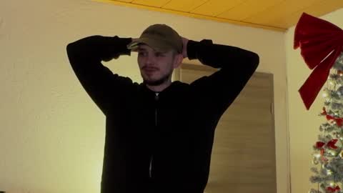 Daimon  online show from November 18, 10:25 pm