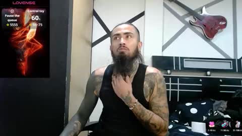 Snapshot of daimon_rock01 chatting on February 18, 4:41 am felipe online show from February 18, 4:41 am