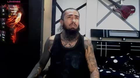 Snapshot of daimon_rock01 chatting on March 1, 2:57 am felipe online show from March 1, 2:57 am