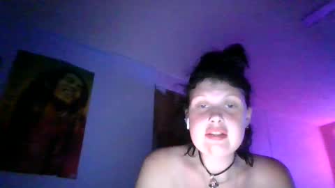 Snapshot of daisey42069 chatting on September 26, 2:59 am daisey42069 online show from September 26, 2:59 am