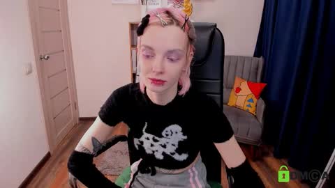 Snapshot of daisy__sweet chatting on February 3, 12:10 pm daisy__sweet online show from February 3, 12:10 pm