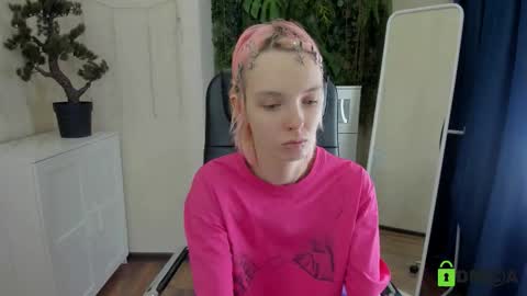 Snapshot of daisy__sweet chatting on February 4, 10:10 am daisy__sweet online show from February 4, 10:10 am