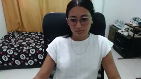 Snapshot of daisy_hot_x chatting on October 6, 9:56 pm Daisy hot x online show from October 6, 9:56 pm