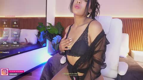 Daisy online show from May 5, 8:50 pm