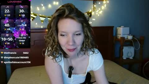 daisy_lovely online show from March 20, 4:17 am