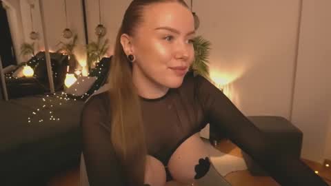 Stacey online show from October 8, 7:22 pm