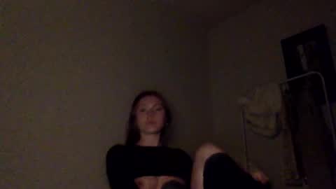 Snapshot of daisycollins1111 chatting on June 16, 11:57 am Daisy online show from June 16, 11:57 am