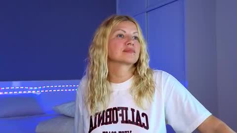 Daisy online show from March 17, 5:38 pm