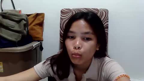 Snapshot of daisymuffinx chatting on March 12, 1:50 pm Daisy online show from March 12, 1:50 pm