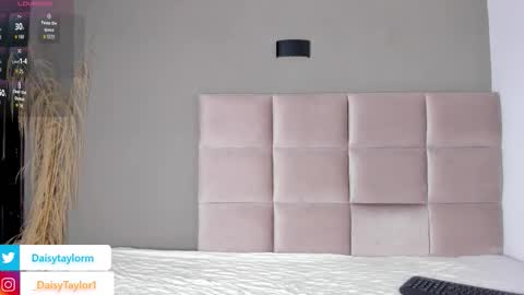 Daisy online show from October 2, 12:34 pm