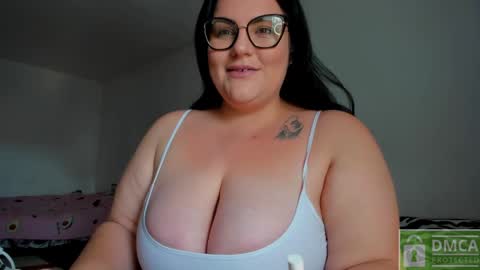 Snapshot of daisywalker chatting on September 28, 10:20 am Margaret online show from September 28, 10:20 am