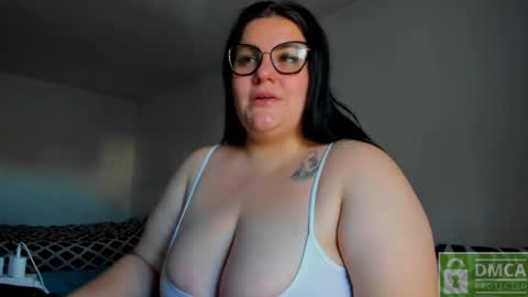 Snapshot of daisywalker chatting on November 1, 7:10 am Margaret online show from November 1, 7:10 am