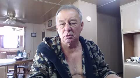 dakit online show from December 4, 3:54 pm