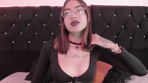 Snapshot of dakitty_moon chatting on December 29, 2:31 pm dakitty_moon online show from December 29, 2:31 pm