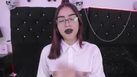 Snapshot of dakitty_moon chatting on February 19, 4:00 pm dakitty_moon online show from February 19, 4:00 pm