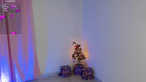 VALENTINA  online show from December 21, 7:59 am