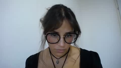 IG  dakotasofiaa online show from September 30, 11:26 am