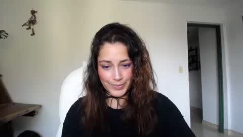 IG  dakotasofiaa online show from May 20, 9:54 pm