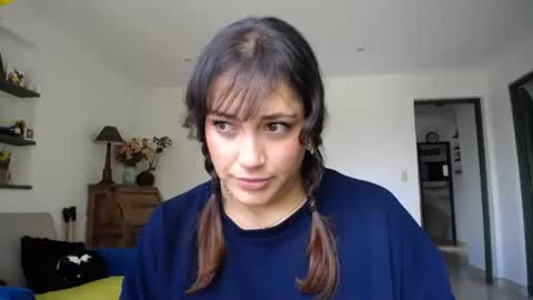 IG  dakotasofiaa online show from May 26, 7:21 pm