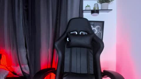 Snapshot of dakota_cullenn chatting on October 16, 11:50 pm Dako online show from October 16, 11:50 pm