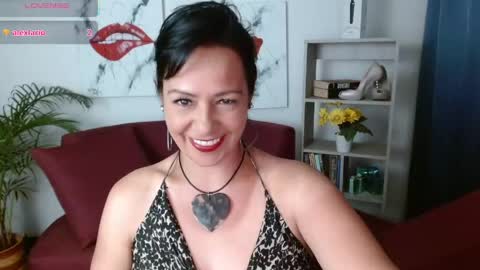 Snapshot of dakota_jobs chatting on May 12, 10:29 pm Dakota Jobs online show from May 12, 10:29 pm