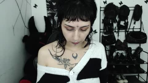 dakota online show from February 19, 4:08 am