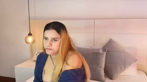 Snapshot of dakota_megan chatting on September 29, 2:44 pm Dakota-Megan online show from September 29, 2:44 pm