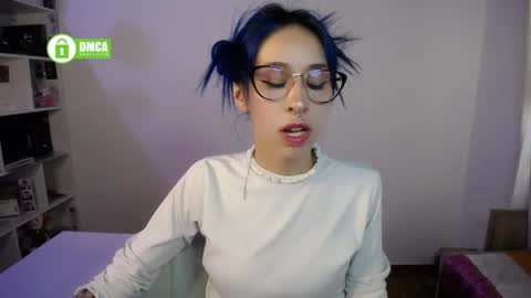 Maca online show from May 9, 2:33 pm