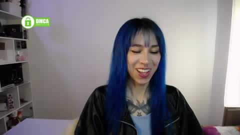 Maca online show from May 15, 3:52 pm