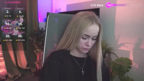 dakotaajohnnson online show from September 23, 9:45 am