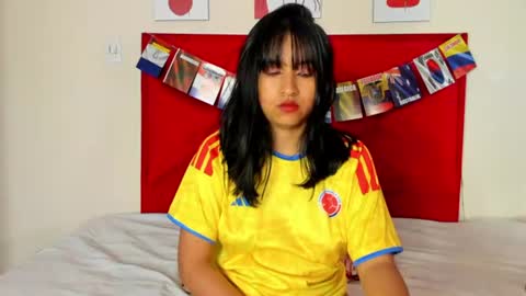 dakotaholand online show from June 18, 3:40 am
